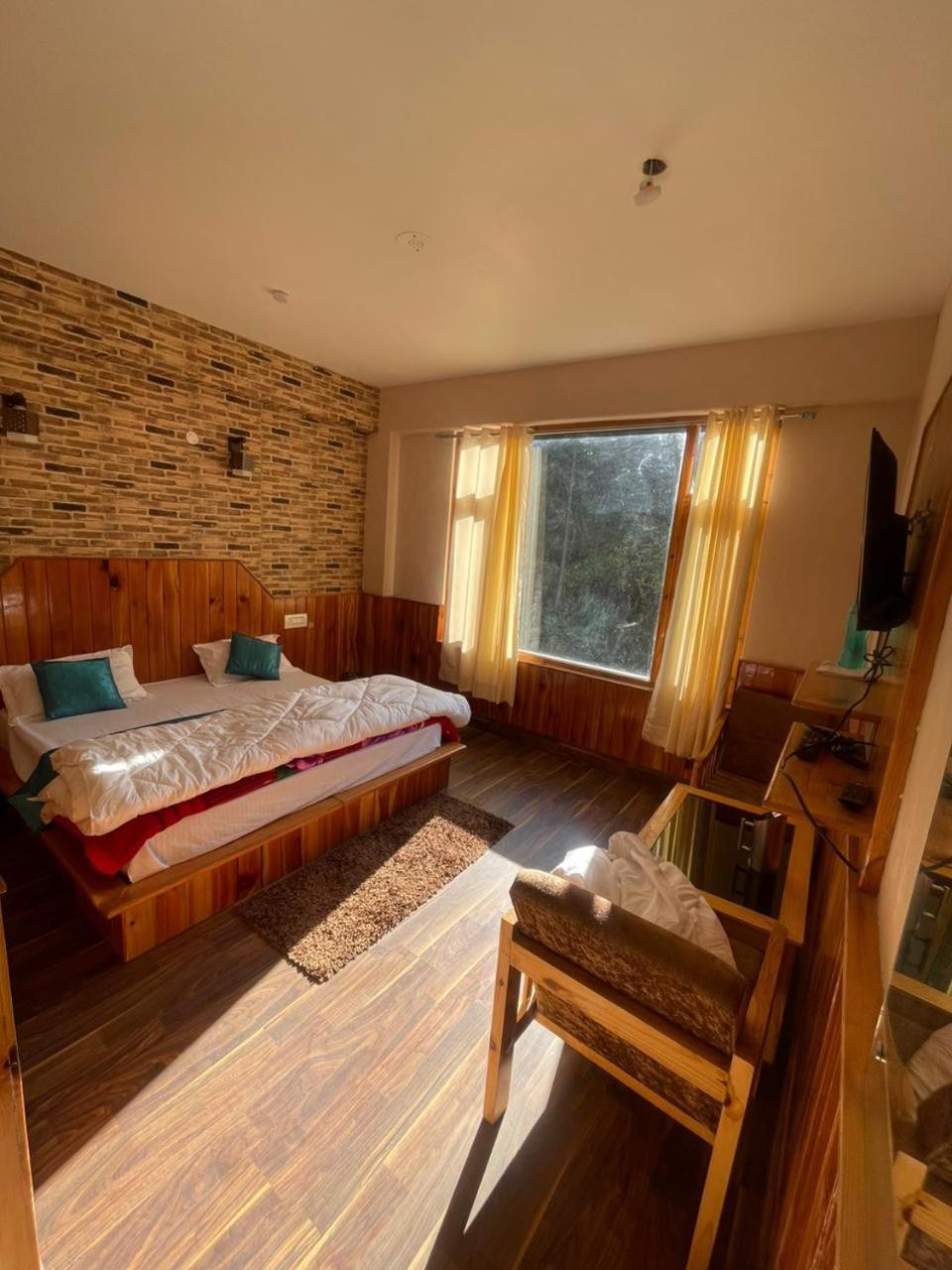 Shangri-La Rooms & Restaurant Kasol Exterior foto